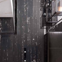 Креативен гранитогрес в черен цвят с мраморен ефект SUPREME WIDE - BLACK DELUXE от Flaviker (Италия)